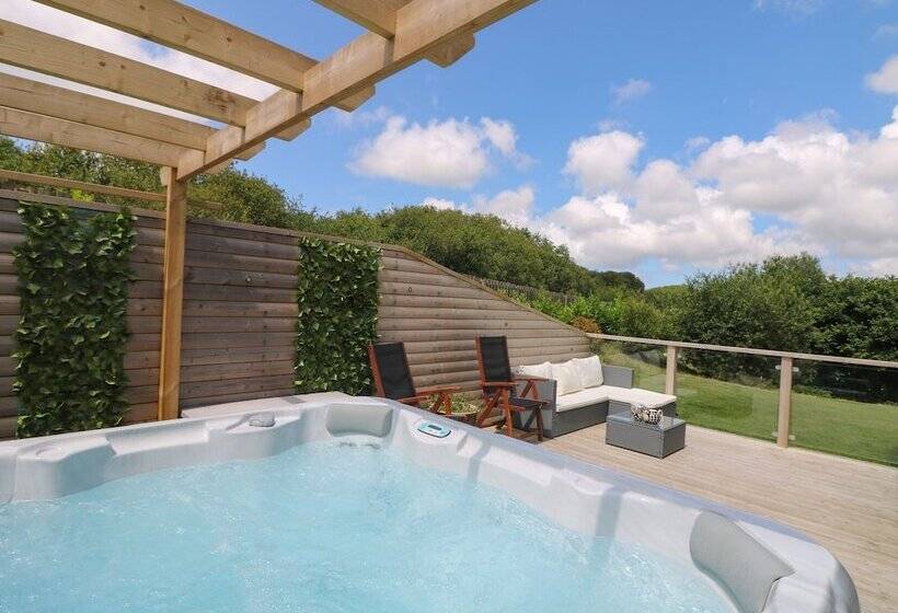 Willow Lodge, Retallack