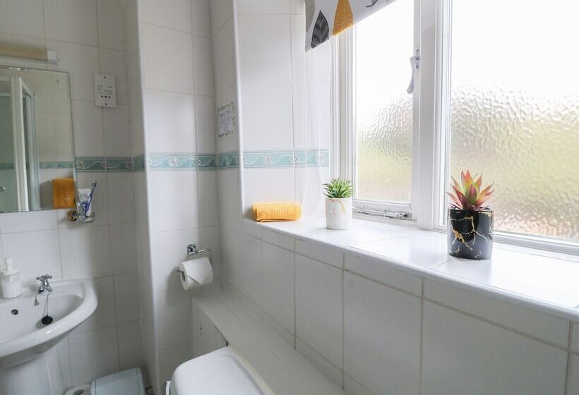 Wingstone Farm Cottage