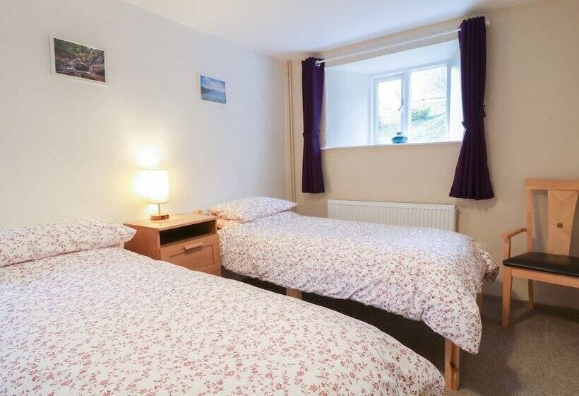 Wingstone Farm Cottage