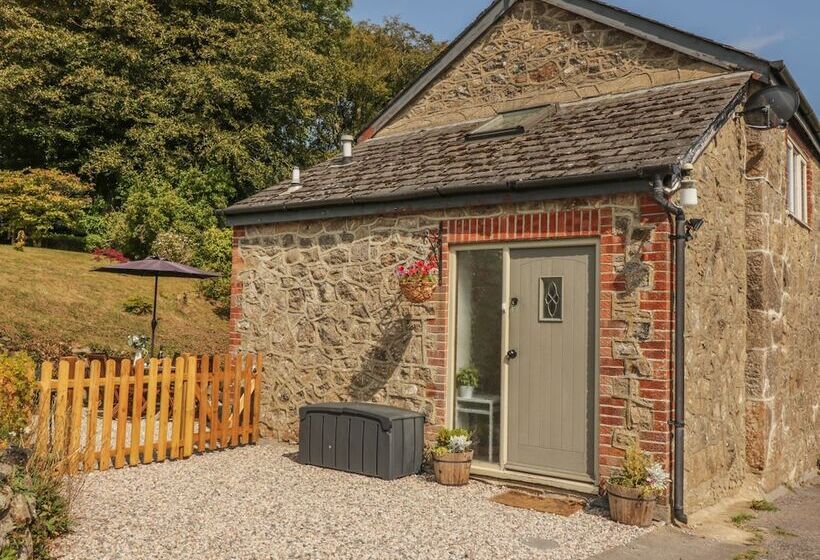 Wingstone Farm Cottage