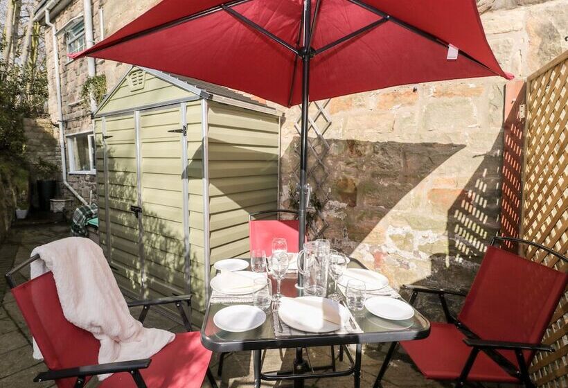 Wordsworth Cottage West