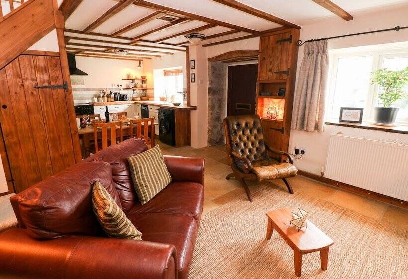 1 Mill Farm Cottages