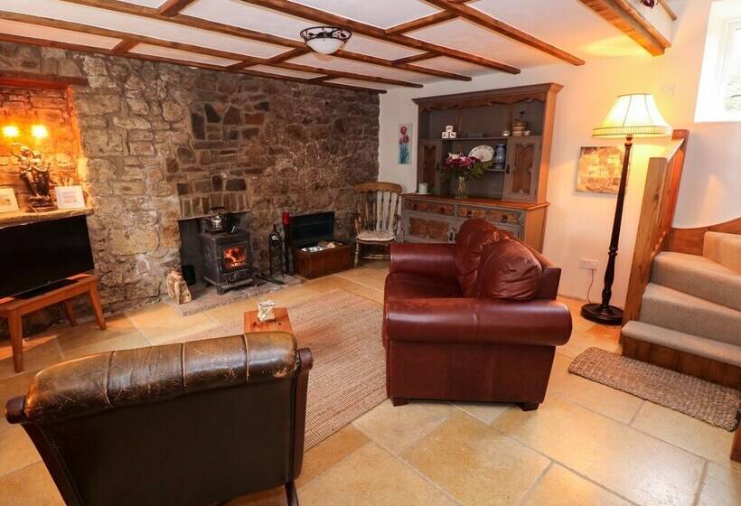 1 Mill Farm Cottages