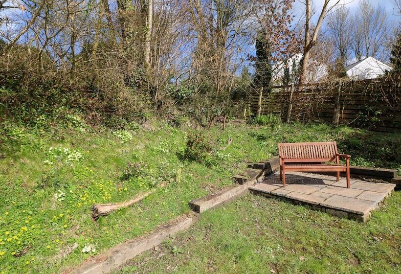 1 Mill Farm Cottages