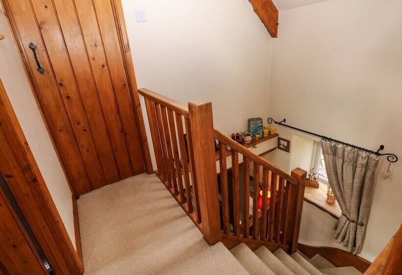 1 Mill Farm Cottages