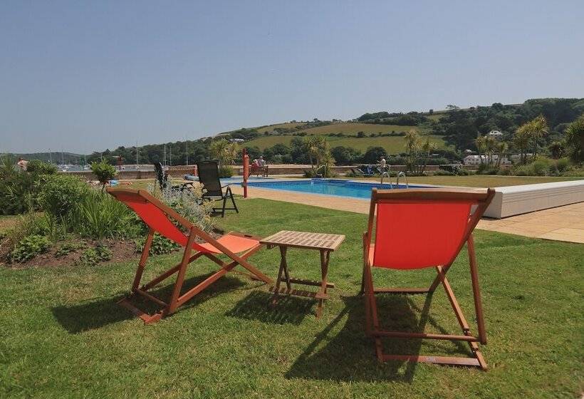 1 The Salcombe