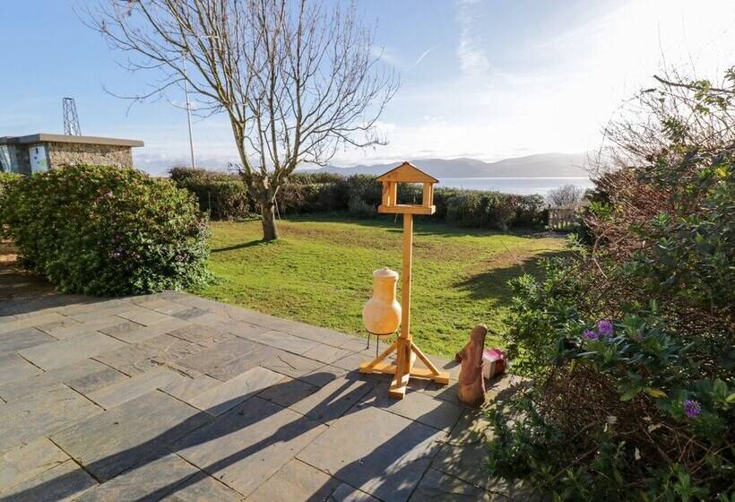 2 Old Coastguard House