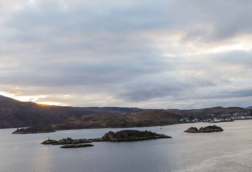 25 Langlands Terrace