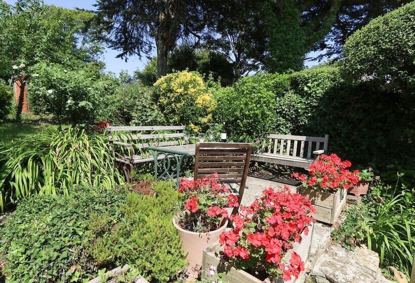 Apple Tree Cottage