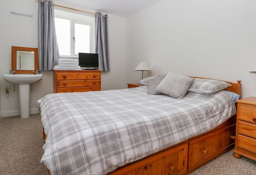 Bowden Head Farmhouse Cottage