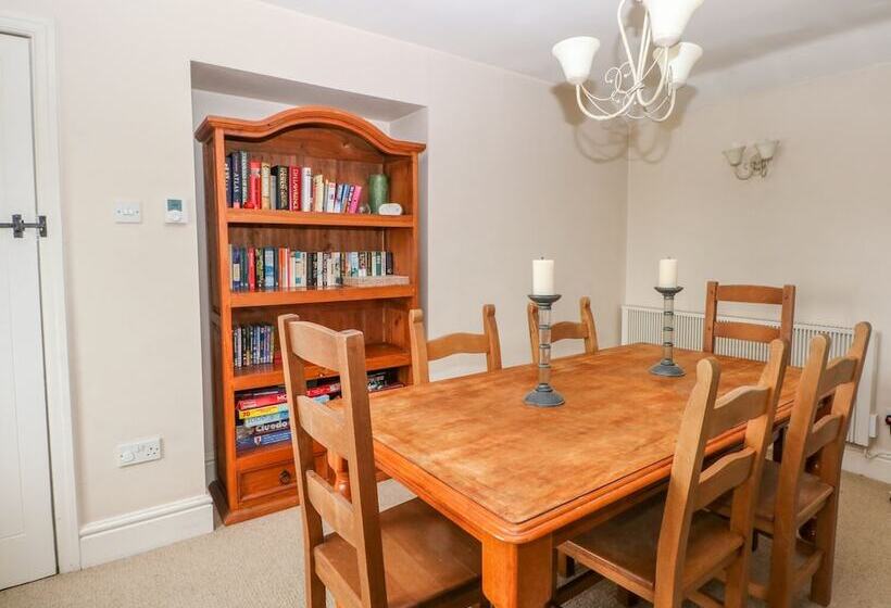 Bowden Head Farmhouse Cottage