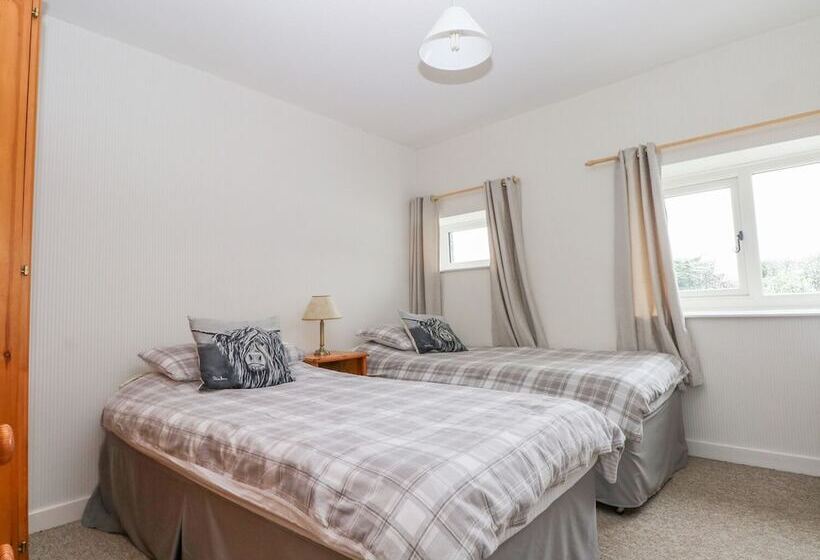 Bowden Head Farmhouse Cottage