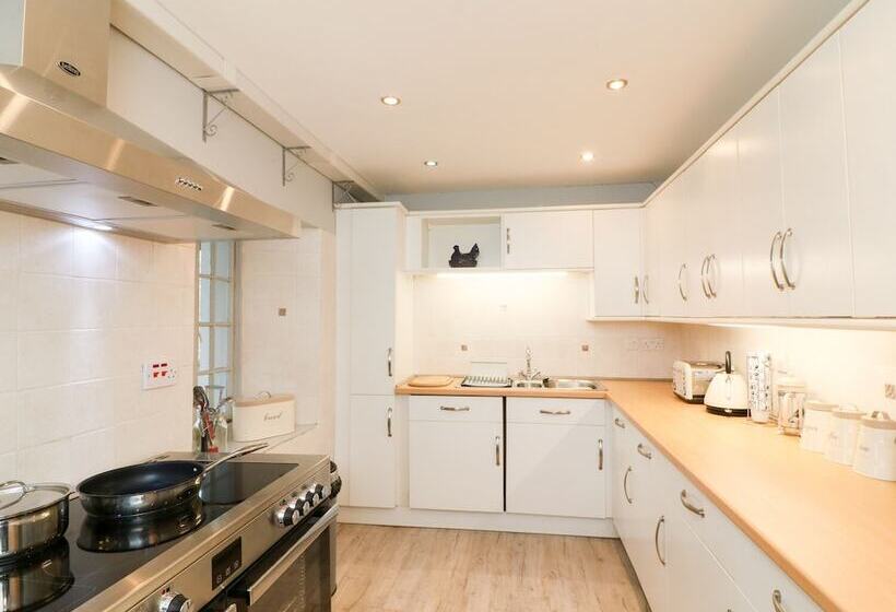 Brimpts Cottage