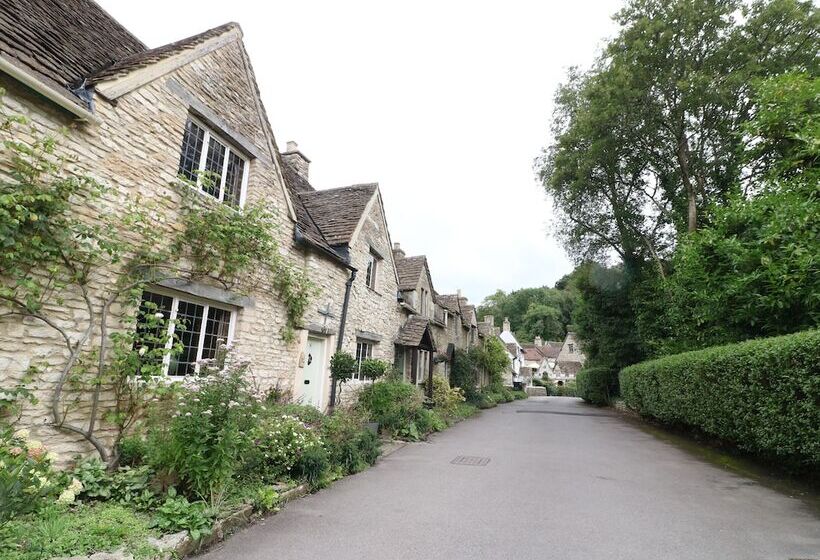 Castle Combe Cottage