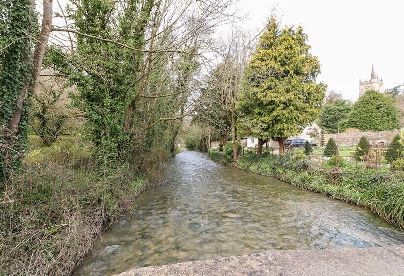 Castle Combe Cottage
