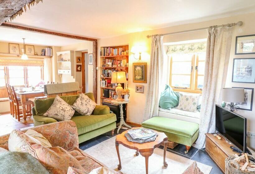 Church Steps Cottage