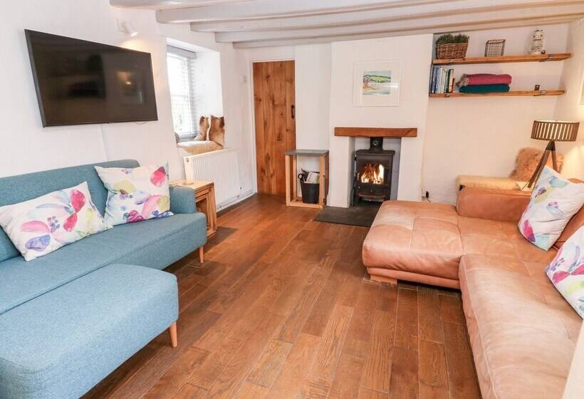 Clahar Cottage