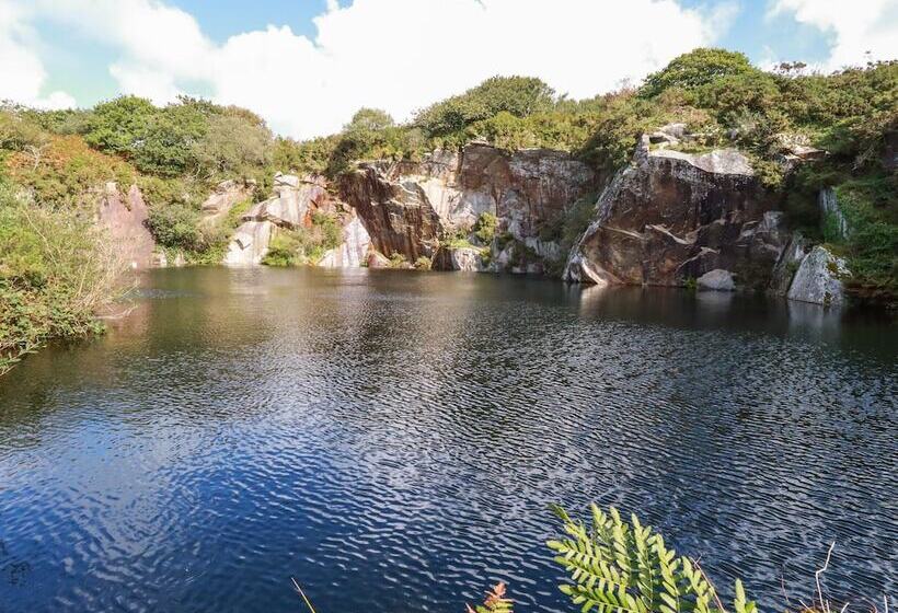 Costentyn, Tor Down Quarry