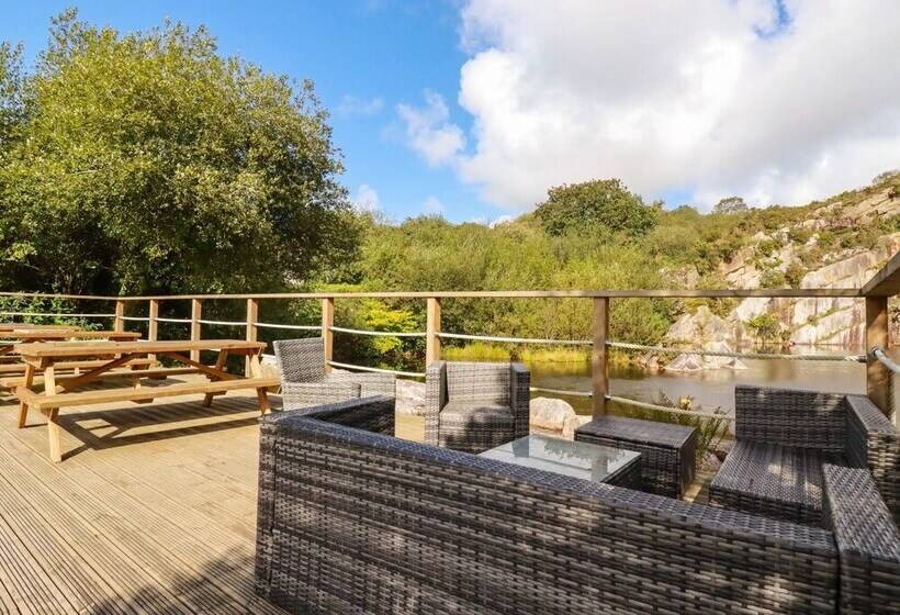 Costentyn, Tor Down Quarry