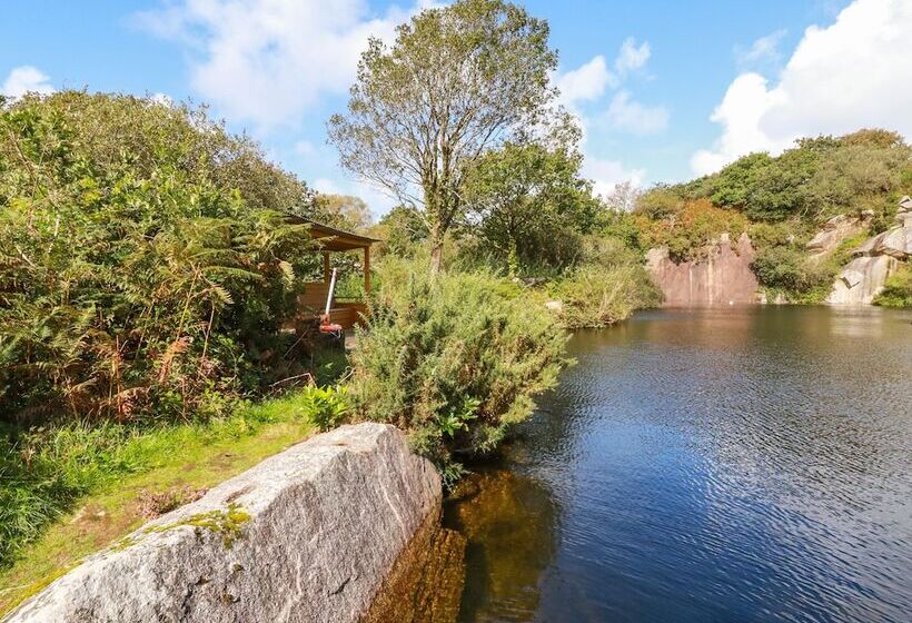 Costentyn, Tor Down Quarry