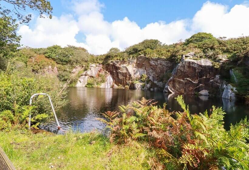 Costentyn, Tor Down Quarry