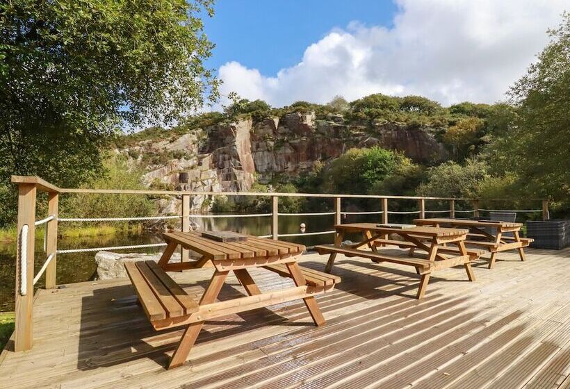 Costentyn, Tor Down Quarry