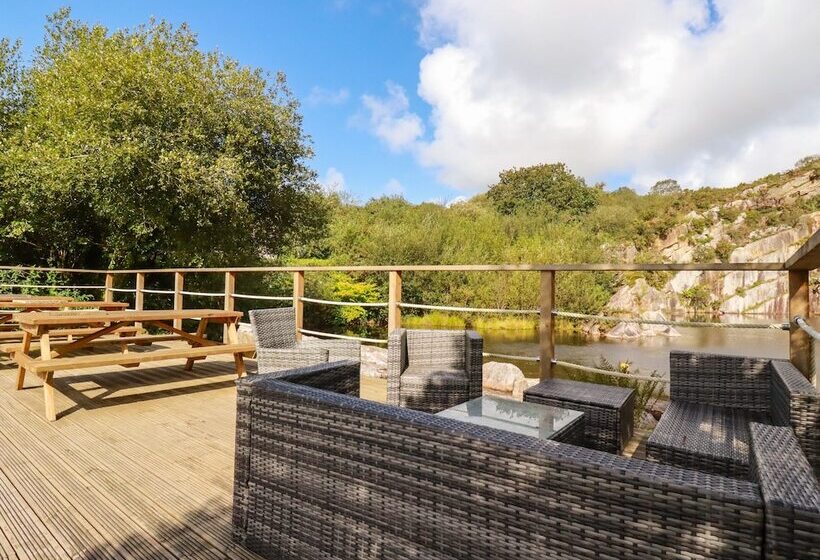 Costentyn, Tor Down Quarry