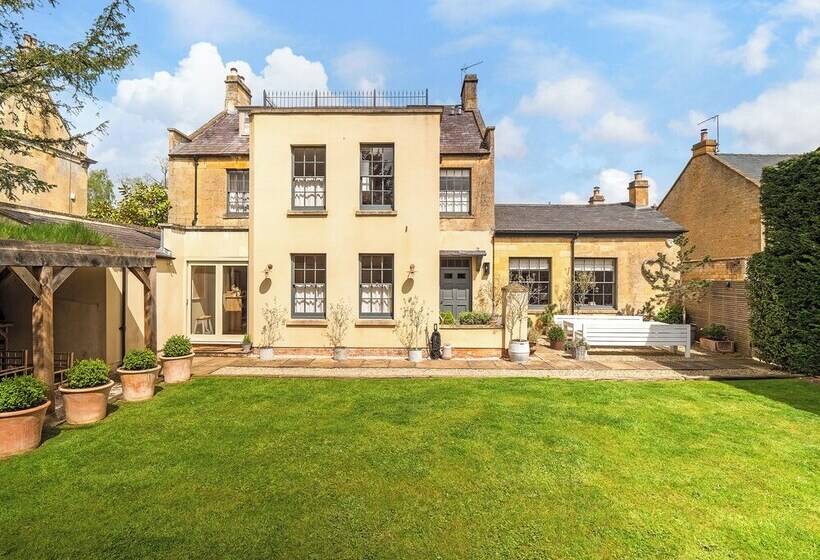 Cotswold House