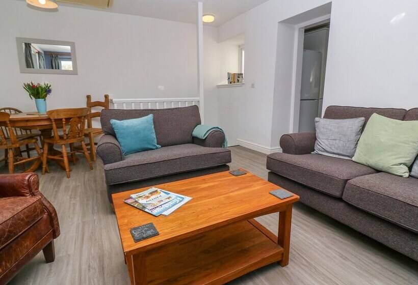Glenmount Cottage