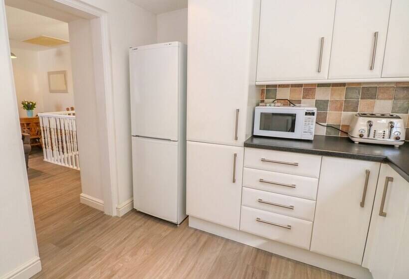 Glenmount Cottage