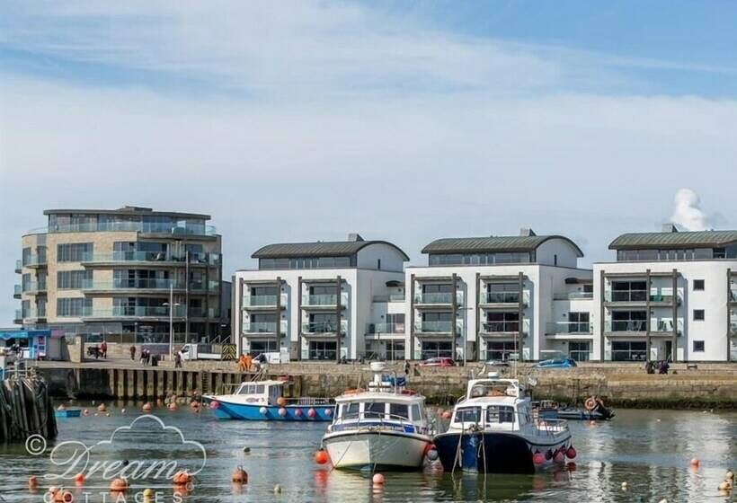 Harbour View Apartment