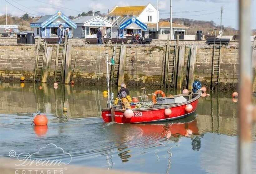 Harbour View Apartment