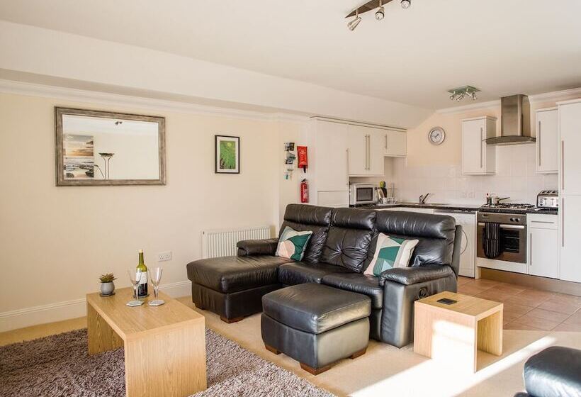 Harbourside Penthouse