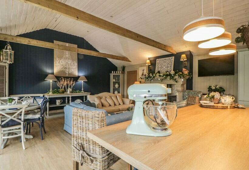 High Rigg Woodland Cottage