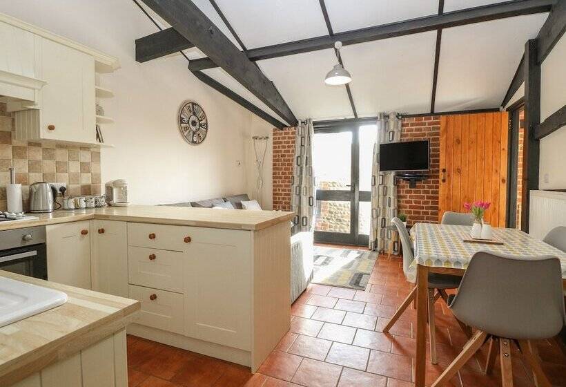 Hitchens Cottage