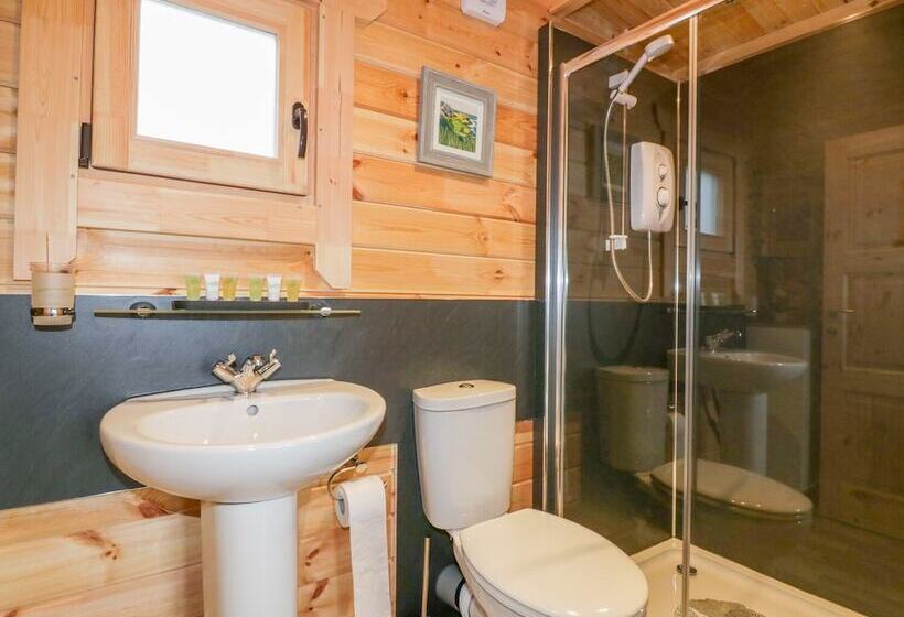 Little Orchard Lodge