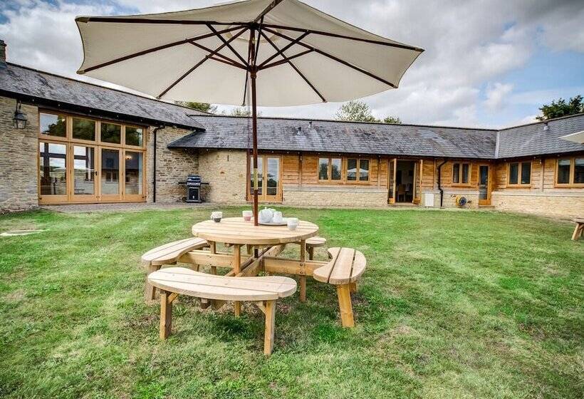 Lower Farm Barn