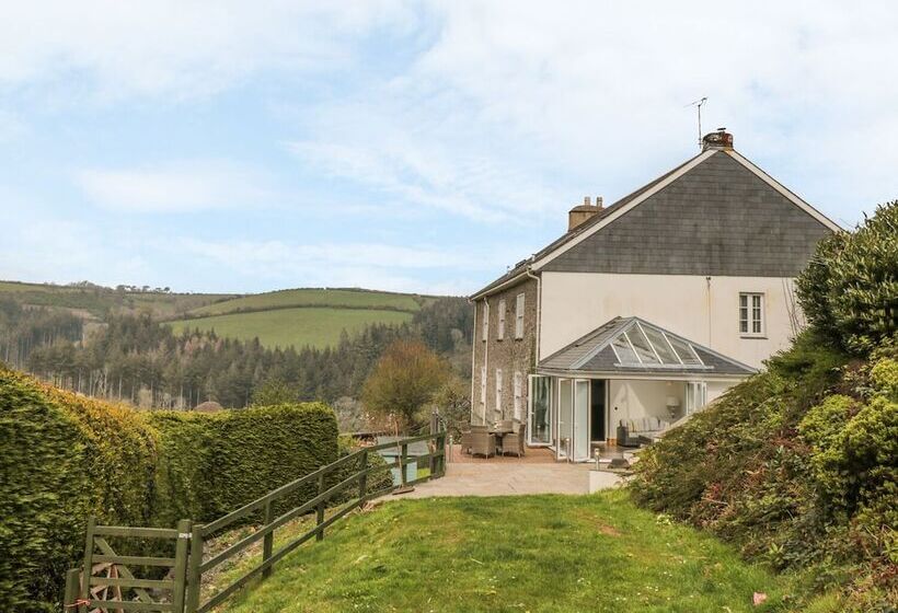 Lower Norton Farmhouse