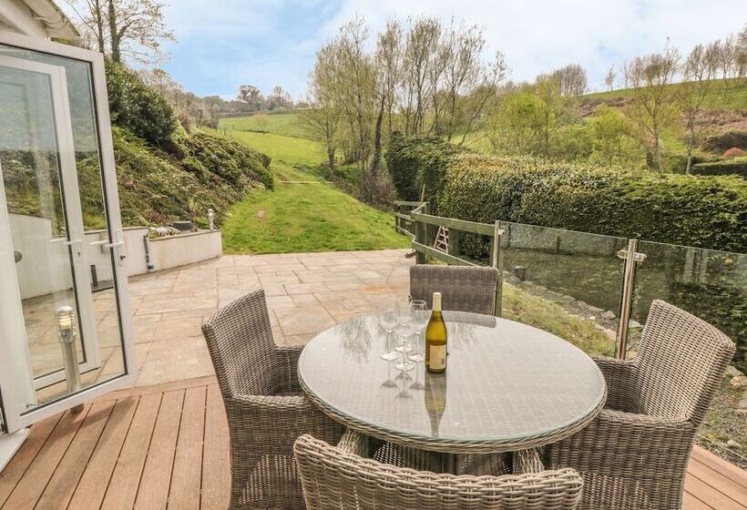 Lower Norton Farmhouse