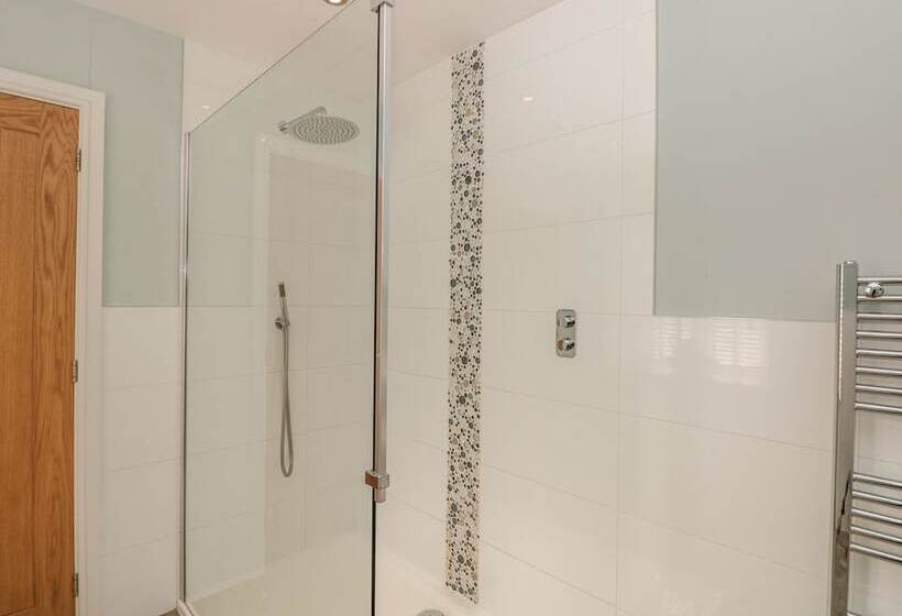 Lower Norton Farmhouse