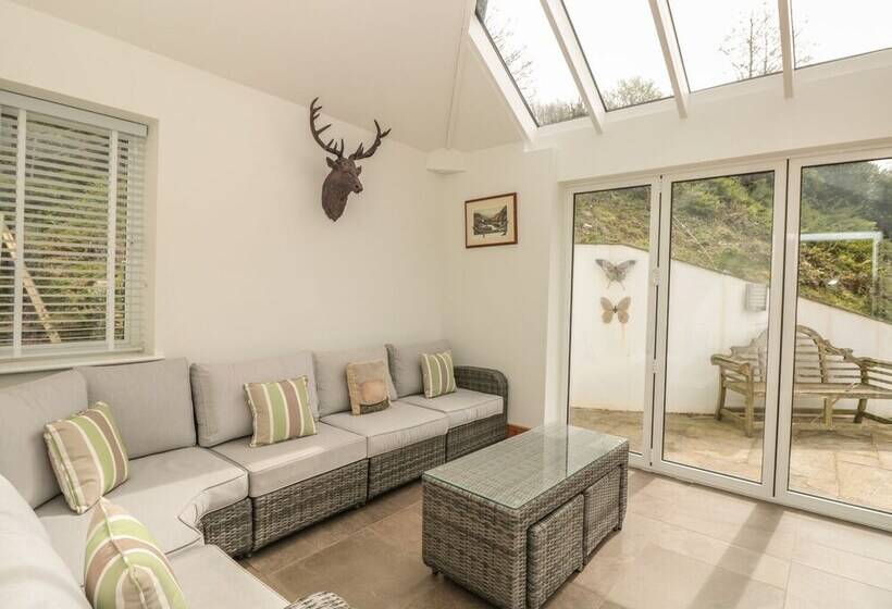 Lower Norton Farmhouse