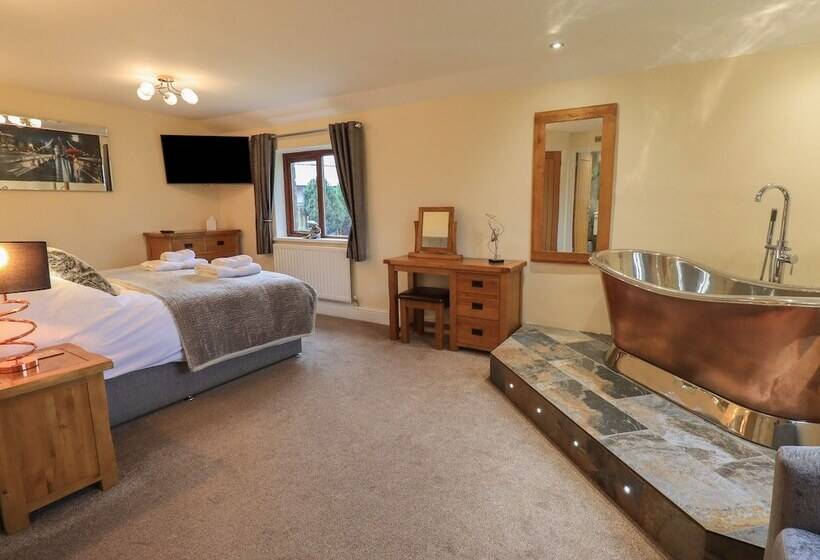 Orcaber Farm Retreat