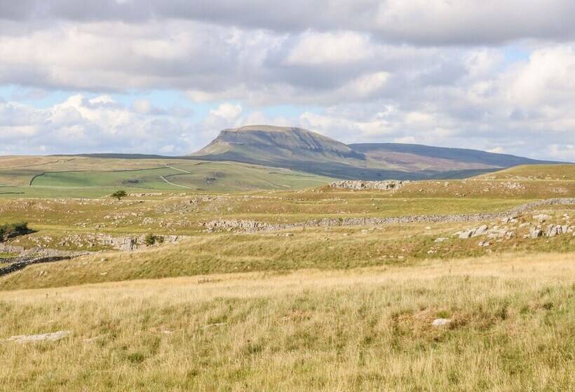 Orcaber Farm Retreat