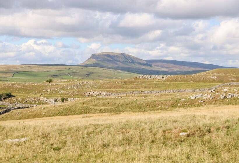 Orcaber Farm Retreat