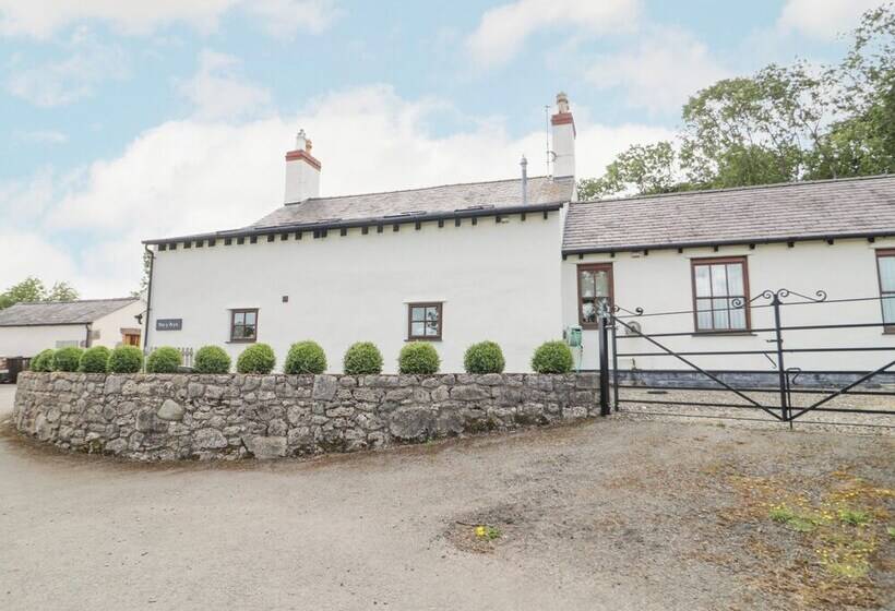 Pen Y Bryn Cottage