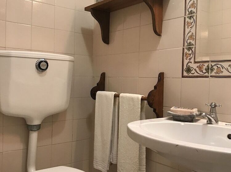 بنسيون Casa De Terena