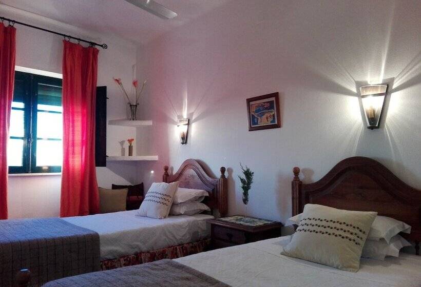 بنسيون Casa De Terena