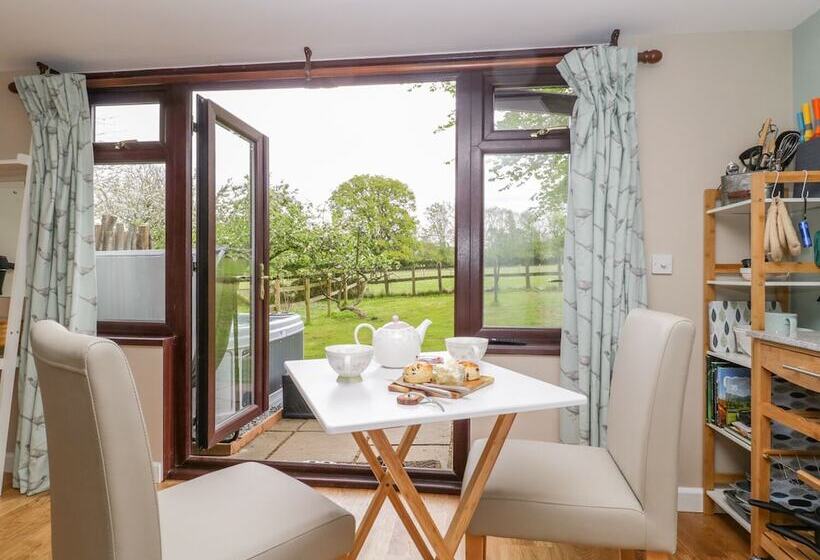 Pheasant Lodge At Chapel Lodges