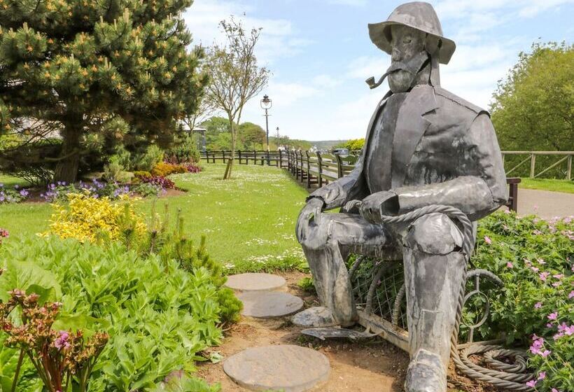 Sea Breakers Cottage