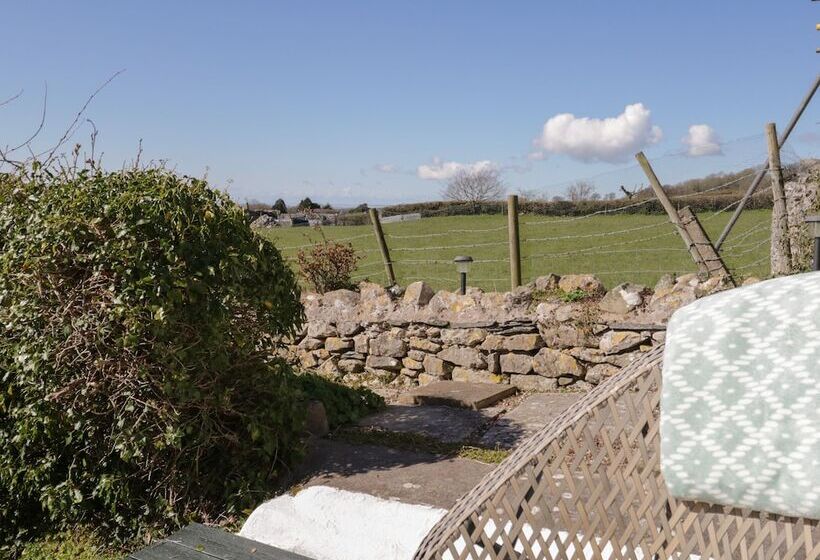 Shamrock Cottage